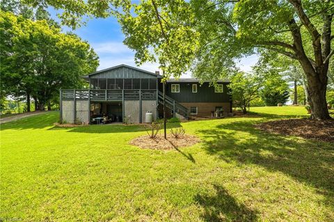 A home in Archdale