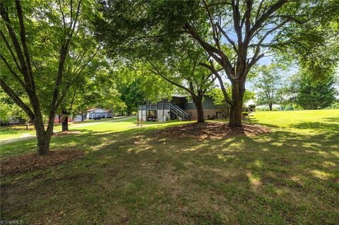 A home in Archdale