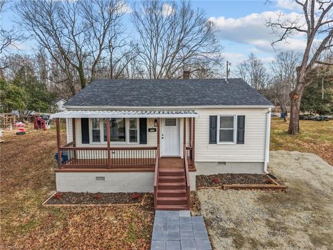 Homes For Sale - 112 Holman Street<br/> Davie County, Mocksville, NC 27028