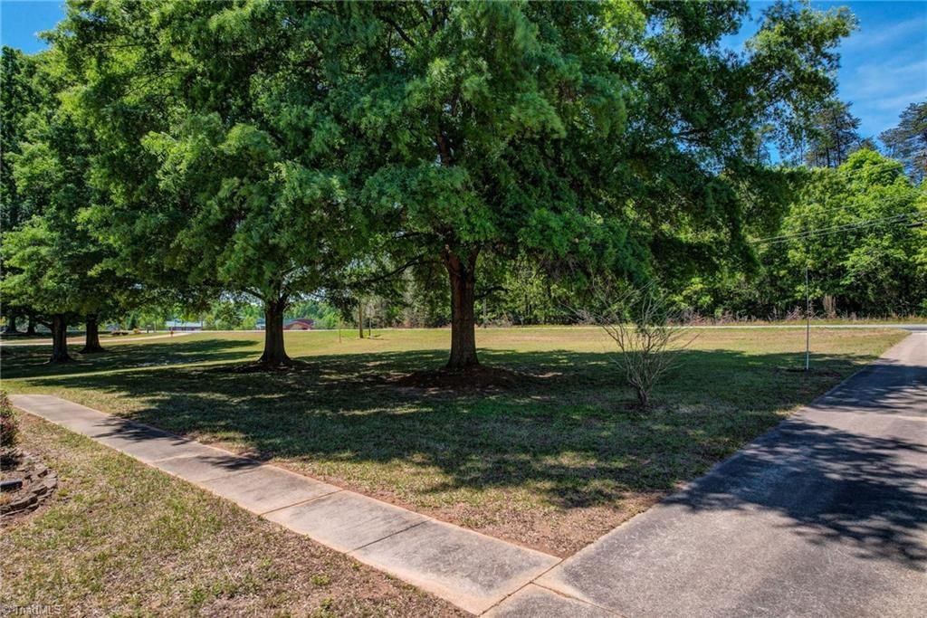 Photo of 124 Clydes Drive, Reidsville, NC 27320 (MLS # 1217965)
