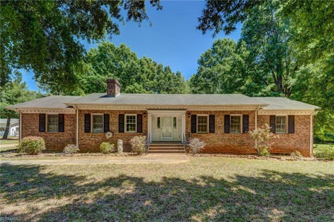 Homes For Sale - 124 Clydes Drive<br/> Reidsville, NC 27320