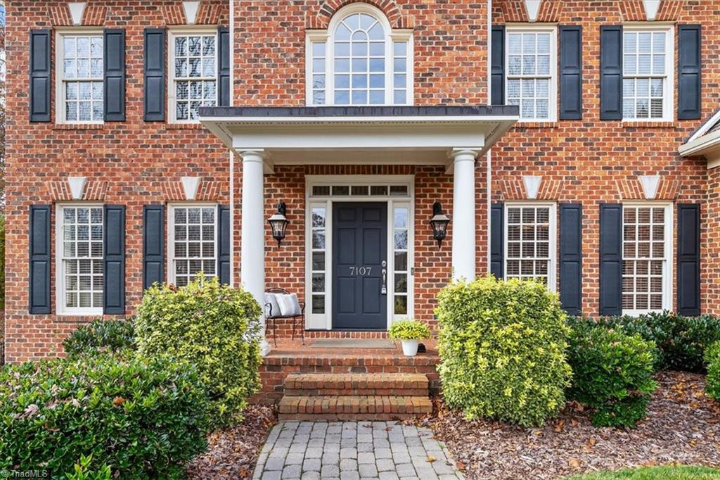 7107 Lake Henson Drive