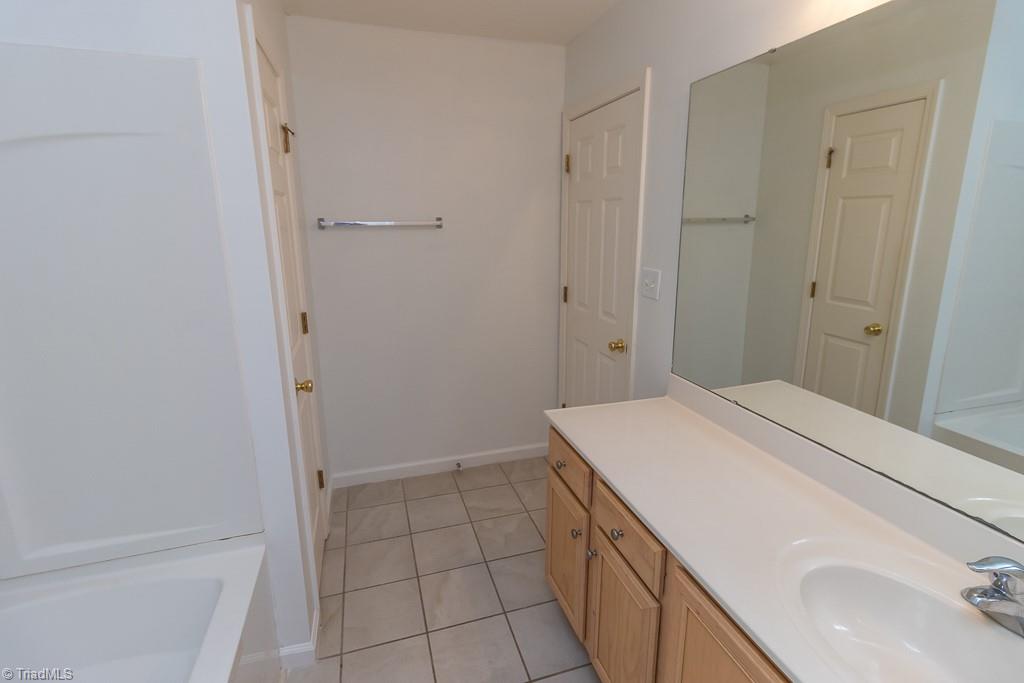 1943 Haven Road, Greensboro, North Carolina image 26