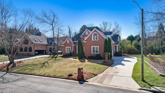 4005 Bitternut Trail