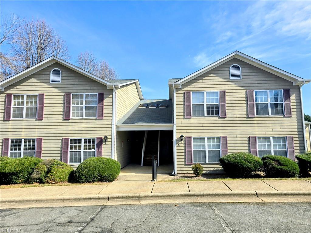 5 Meadowood Glen Way #A, Greensboro, North Carolina image 1