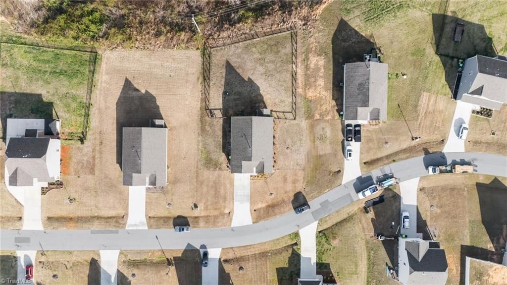 Photo of 344 Altavista Drive, Clemmons, NC 27012 (MLS # 1212621)