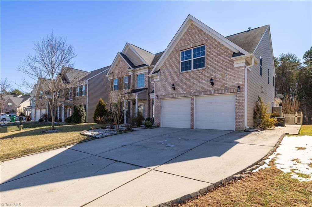 Photo of 3114 Ironwood Flat Drive, High Point, NC 27265 (MLS # 1209103)
