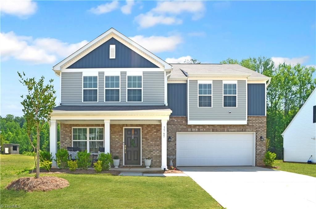 Photo of 1767 Mallard Drive, Kernersville, NC 27284 (MLS # 1221950)