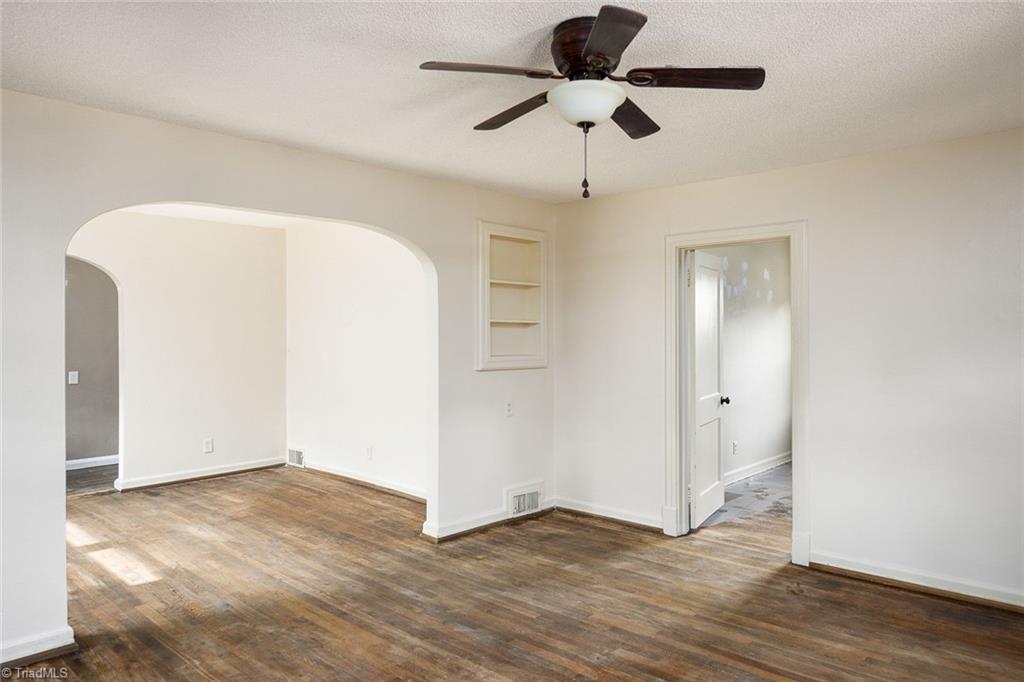 Photo 7 of 21 of 239 Hylton Street house