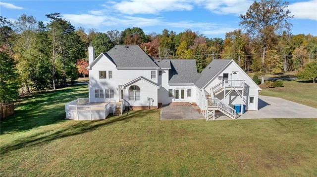 4474 Kendale Road, photo 5 of 50