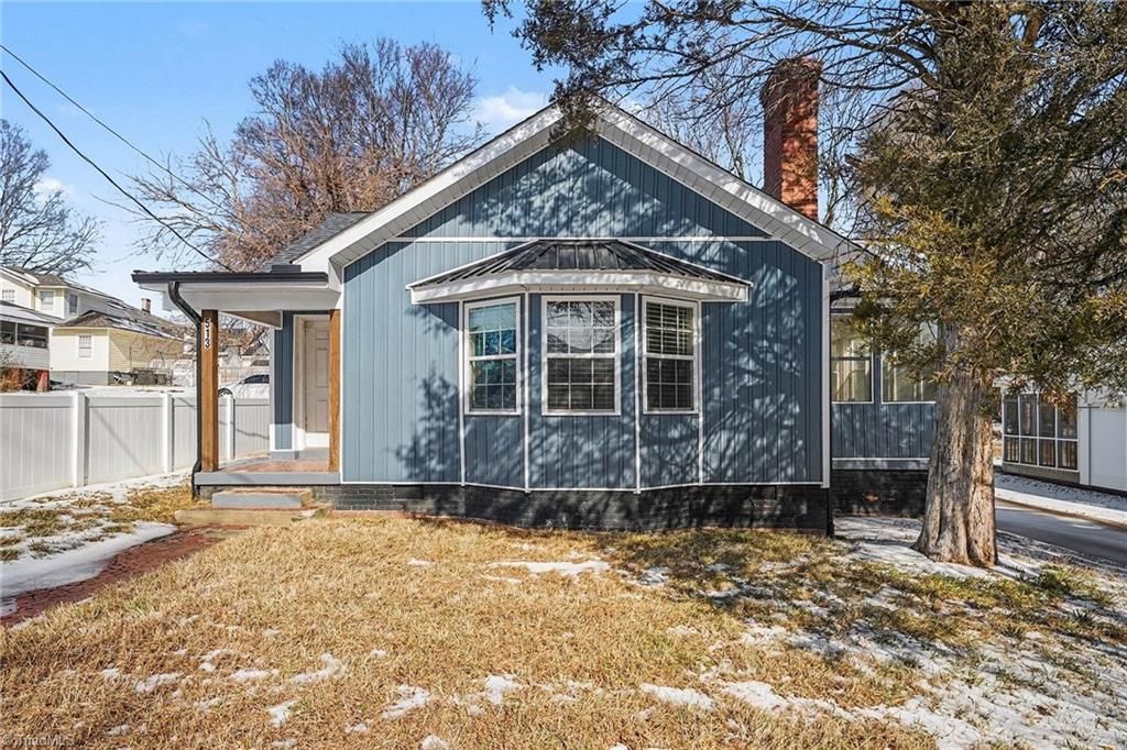 Photo of 513 Broad Avenue, Greensboro, NC 27406 (MLS # 1207698)