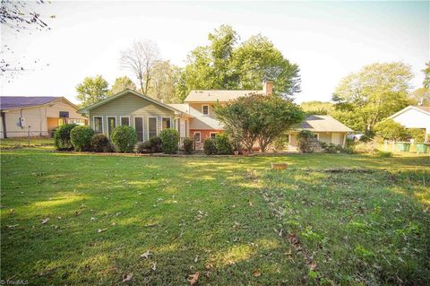 A home in Pfafftown