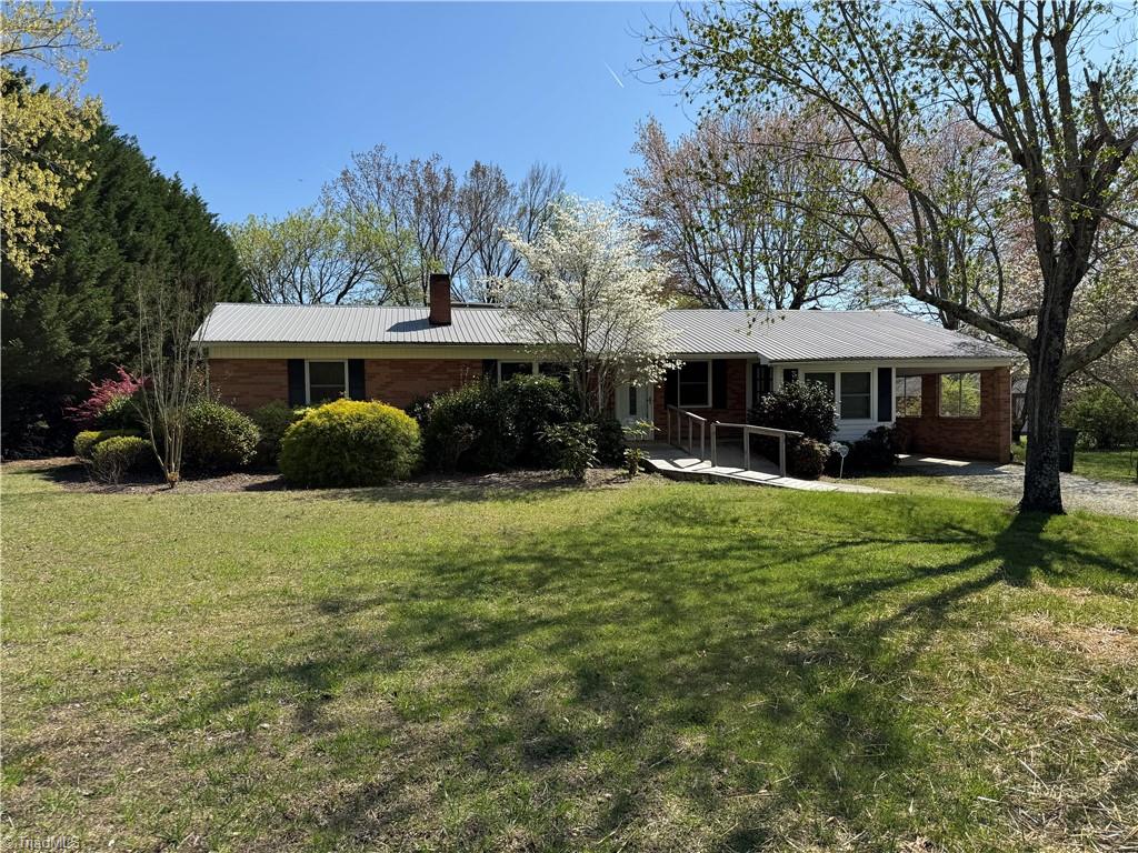608 Hasty School Road, Thomasville, North Carolina image 1