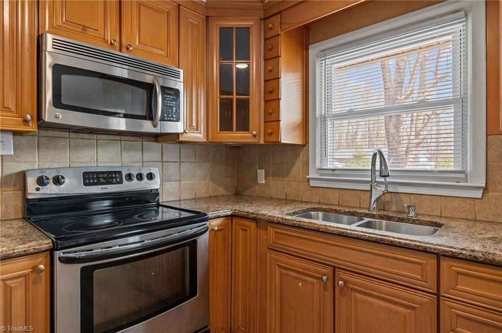 Photo of 3556 Prospect Drive, Winston-Salem, NC 27105 (MLS # 1214000)