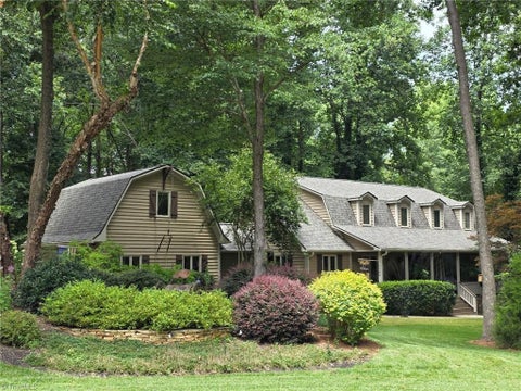 Homes For Sale - 5500 Deering Place<br/> Greensboro, NC 27406