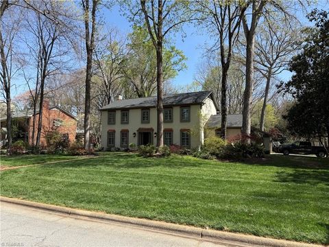 Homes For Sale - 3300 Round Hill Road<br/> Guilford County, Greensboro, NC 27408