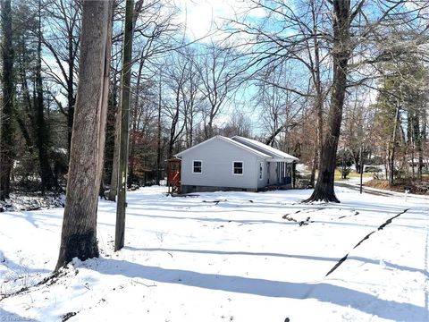 A home in North Wilkesboro