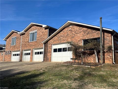 A home in Mount Airy