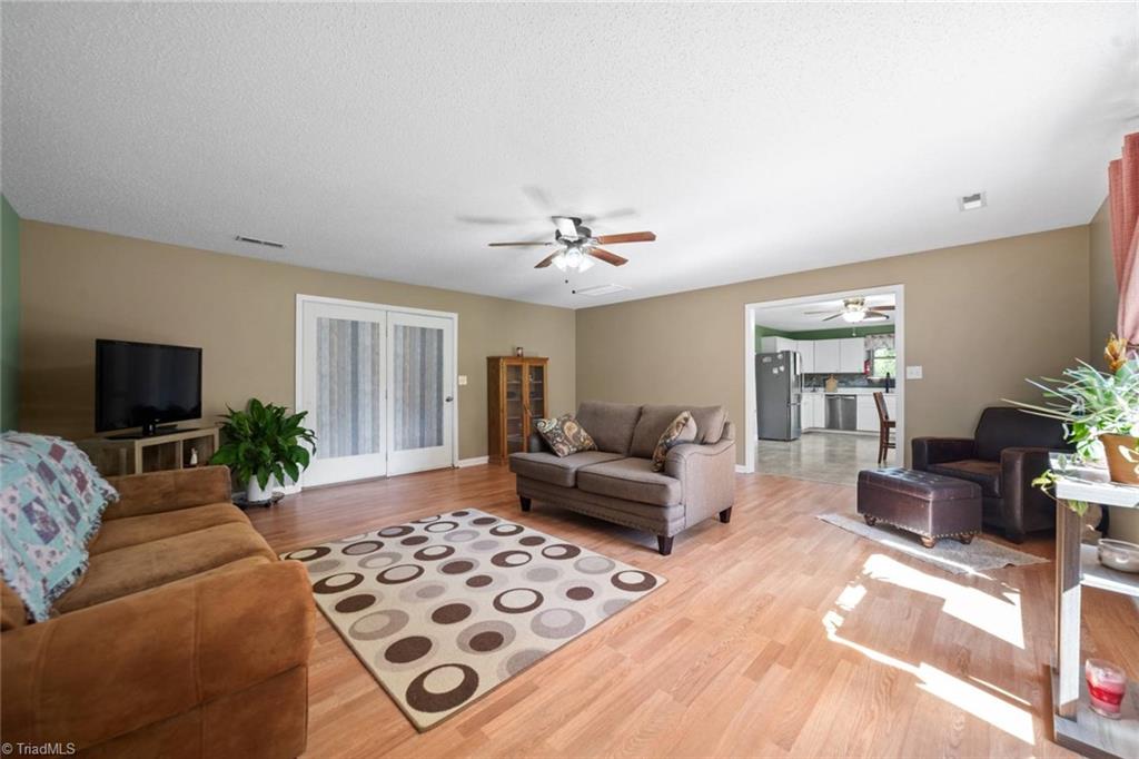 2617 Flint Hill Road, East Bend, North Carolina image 13