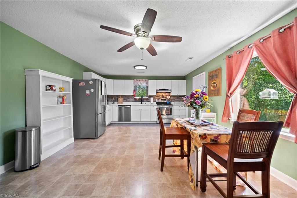 2617 Flint Hill Road, East Bend, North Carolina image 11