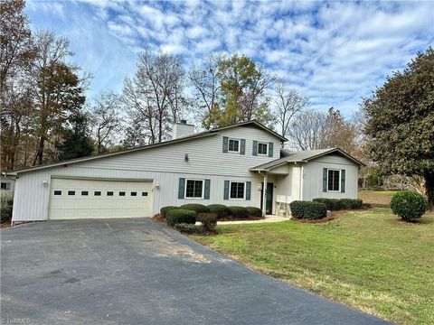 Photo for 5961 Ashbrook Circle
