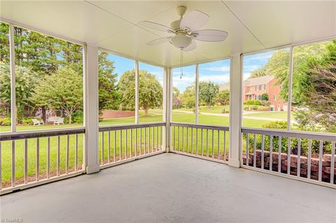 A home in Clemmons