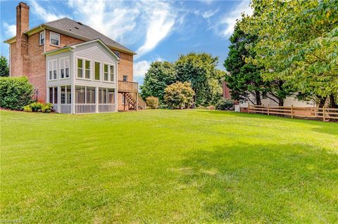 A home in Clemmons