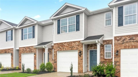 Townhouse For Sale - 1202 Broholmer Lane<br/> Greensboro, NC 27405