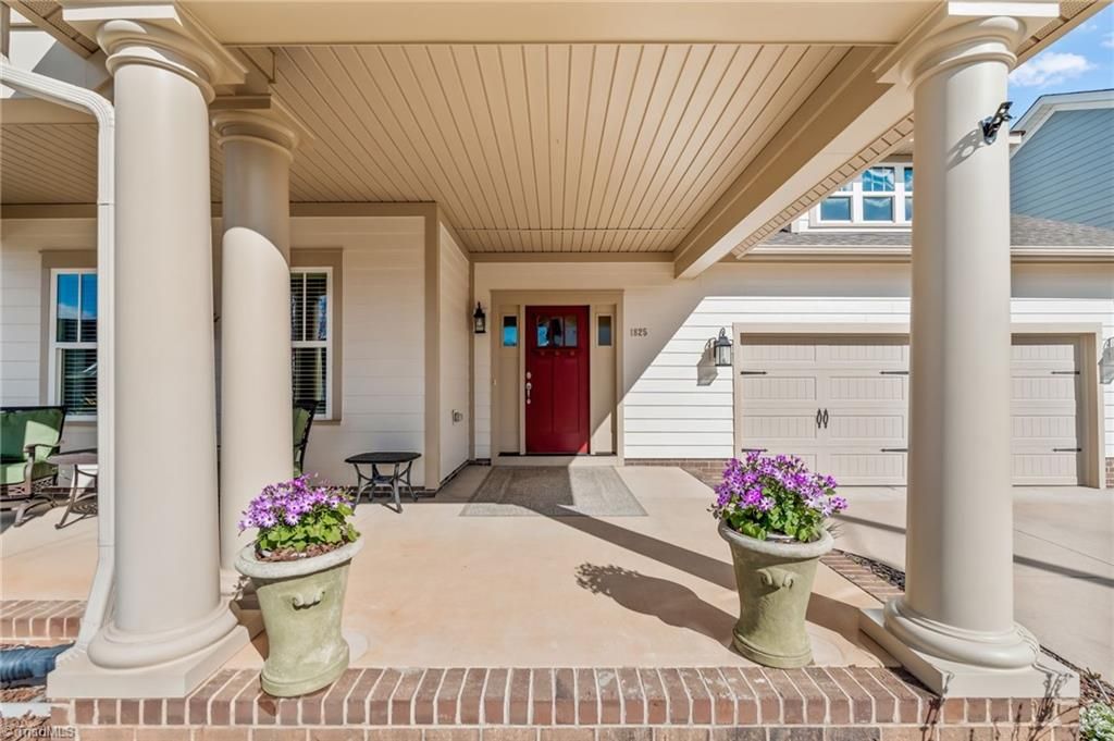 Photo of 1825 Springcrest Drive, Kernersville, NC 27284 (MLS # 1212652)