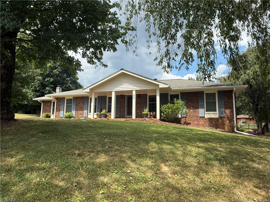 208 Raven Green Street, Wilkesboro, NC, 28697