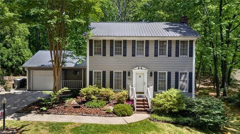 Homes For Sale - 1011 Kildare Road<br/> Asheboro, NC 27203