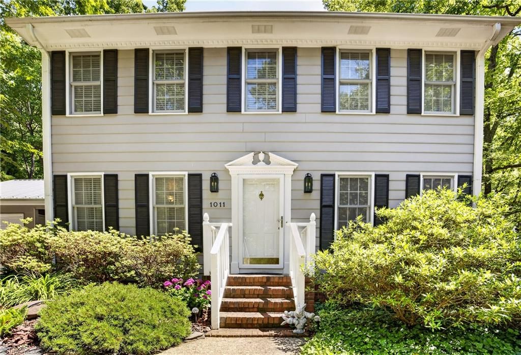 Photo of 1011 Kildare Road, Asheboro, NC 27203 (MLS # 1217532)