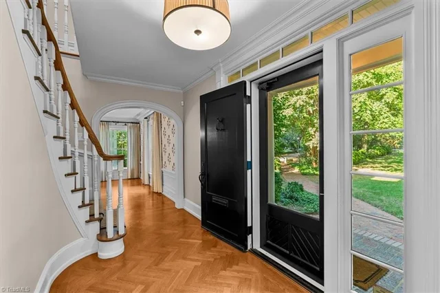 2307 Princess Ann Street, photo 5 of 50