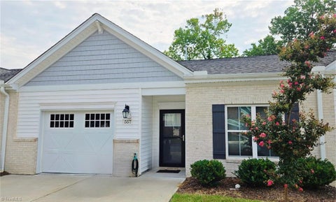 Townhouse For Sale - 557 Isley Place<br/> Burlington, NC 27215