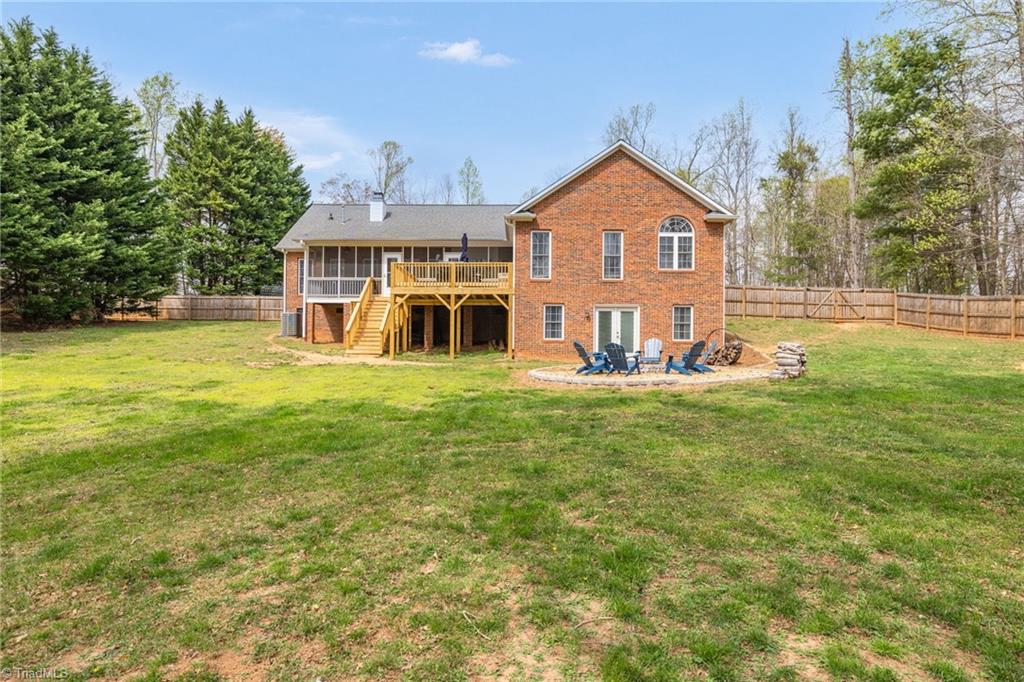 210 Roberson Lane, Reidsville, North Carolina image 32
