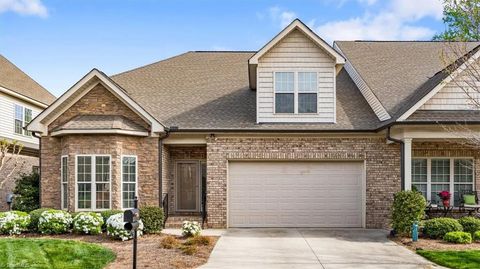 Homes For Sale - 204 Jordan Ridge Way<br/> Jamestown, NC 27282