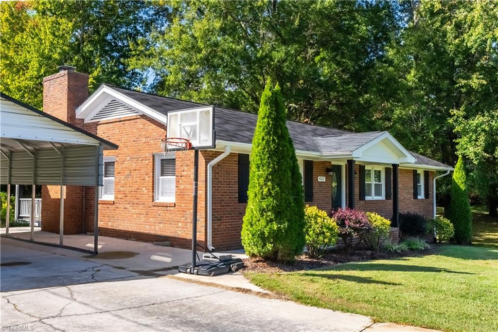 4027 Bluebonnet Drive