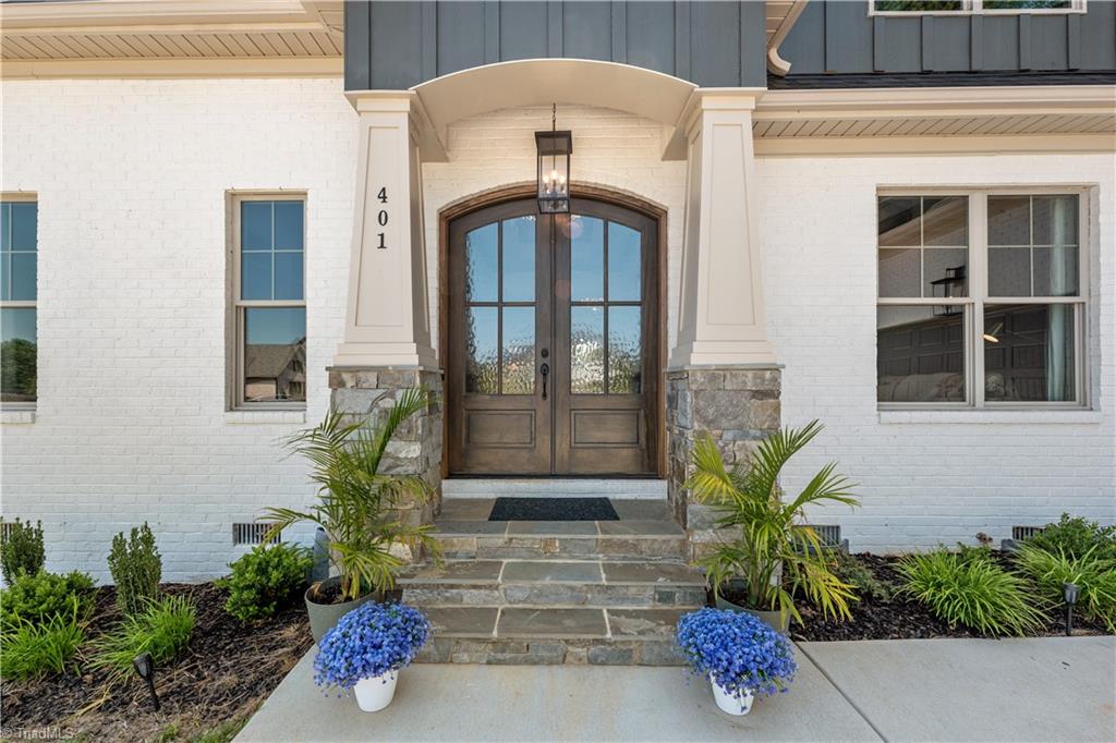 401 Mitchells Landing Way
