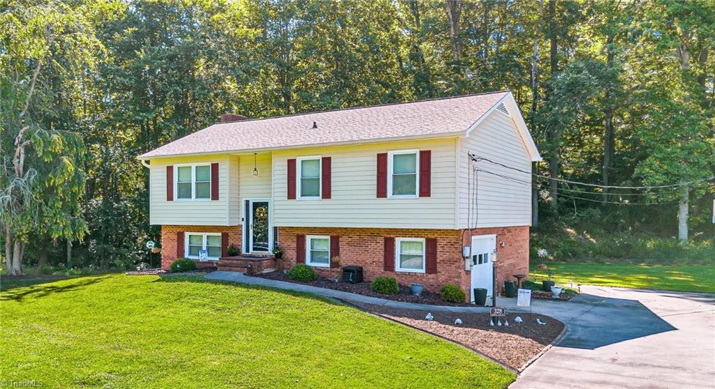 328 Country Club Road, Wilkesboro, North Carolina image 3