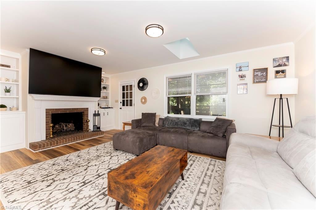 4320 Woodbourne Drive