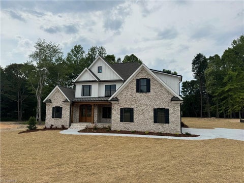 Homes For Sale - 6815 Ridge Road<br/> Lexington, NC 27295