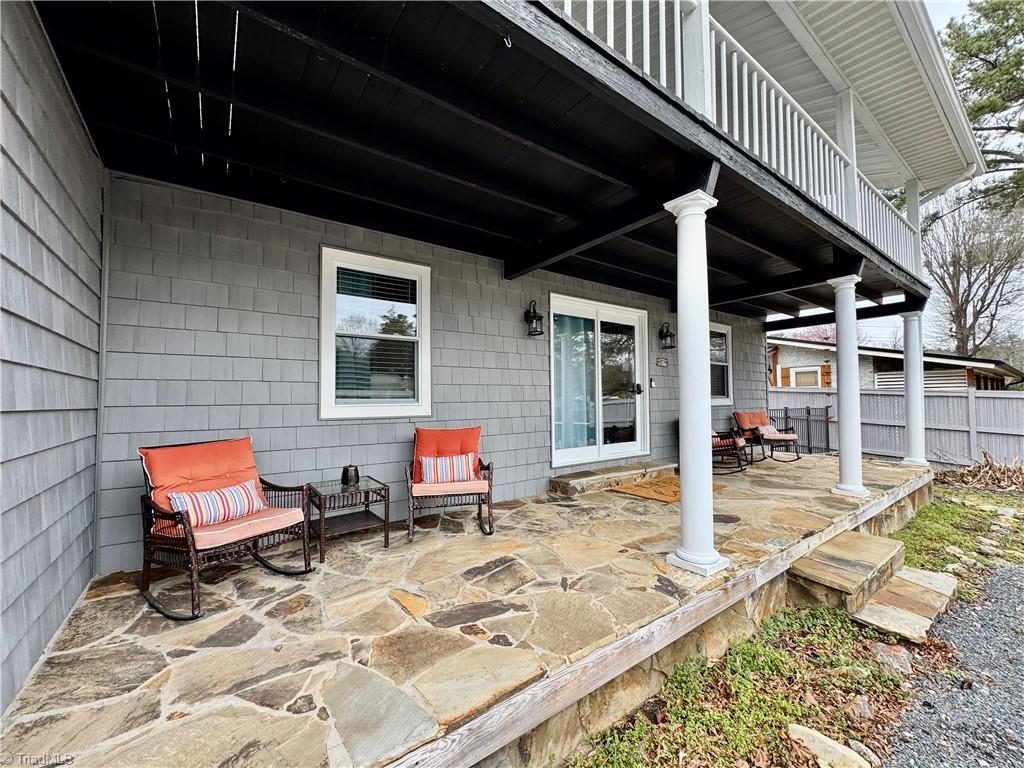 103 Curran Point Drive