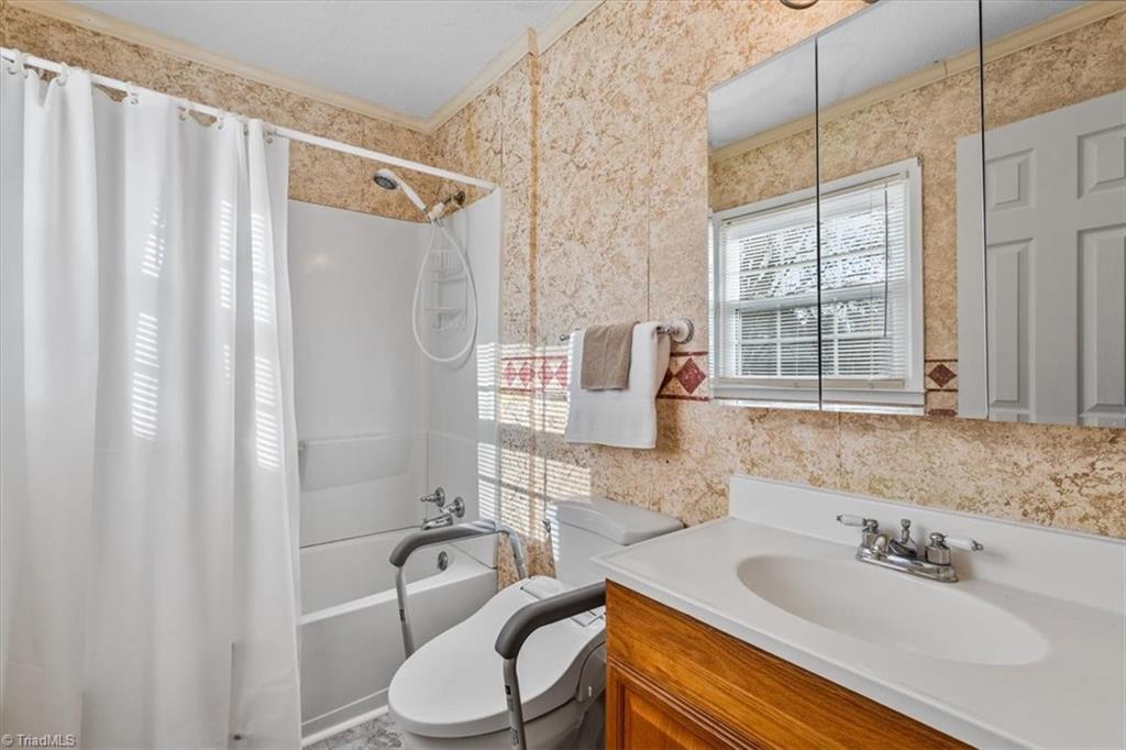 5509 Yanceyville Road, Browns Summit, North Carolina image 21