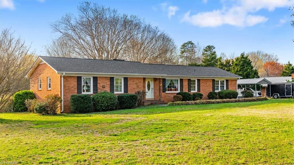 5509 Yanceyville Road, Browns Summit, North Carolina image 3