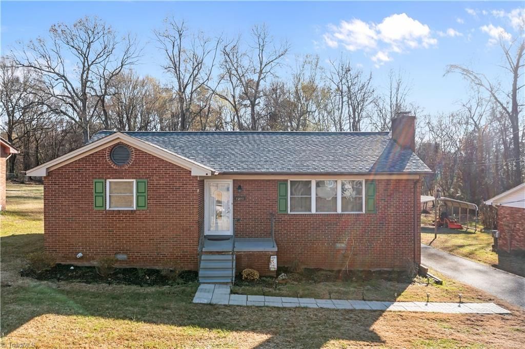 Photo of 1217 Border Street, Burlington, NC 27217 (MLS # 1204417)