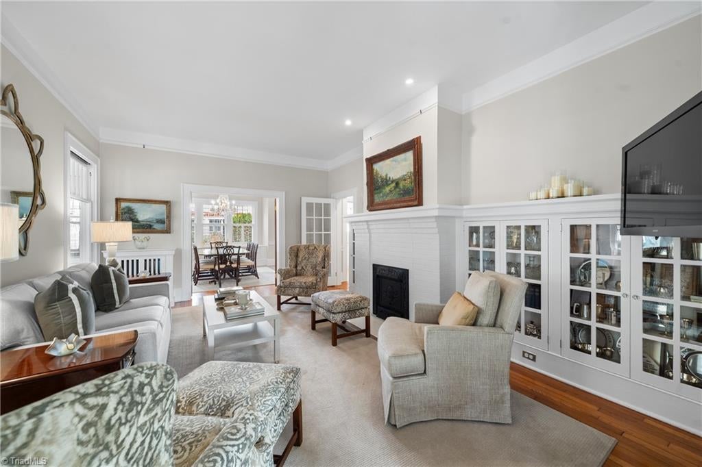 Photo of 2403 Buena Vista Road, Winston-Salem, NC 27104 (MLS # 1236139)