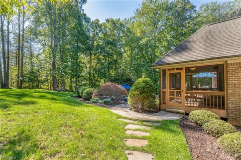 A home in Kernersville