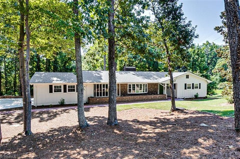 Homes For Sale - 864 Parkview Street<br/> Asheboro, NC 27203