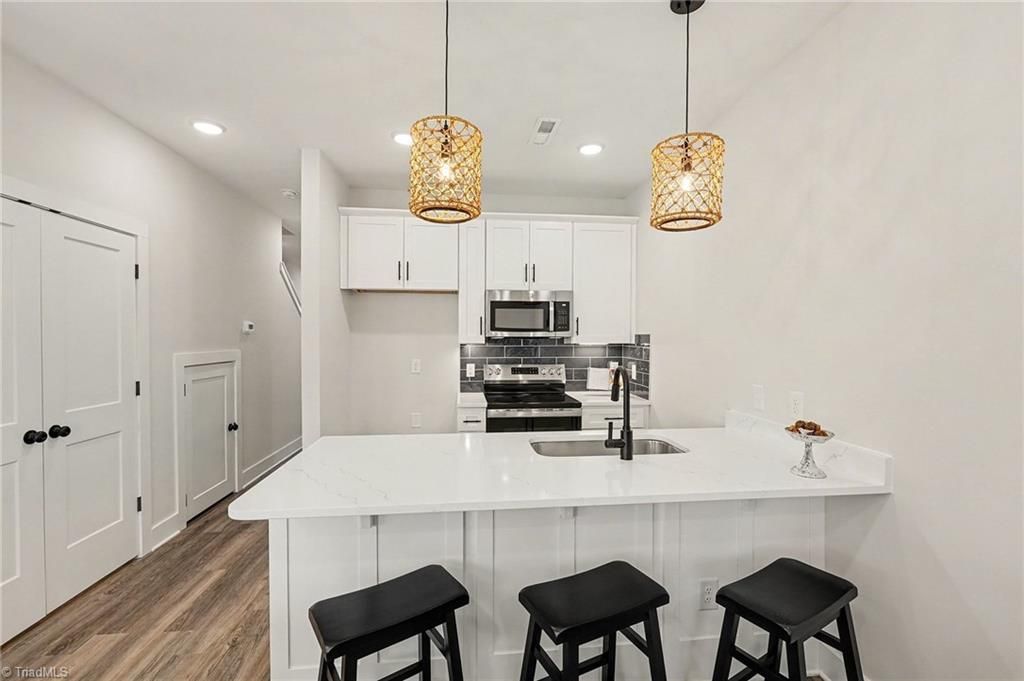 Photo of 4661 Canter Park Lane, Greensboro, NC 27410 (MLS # 1207954)