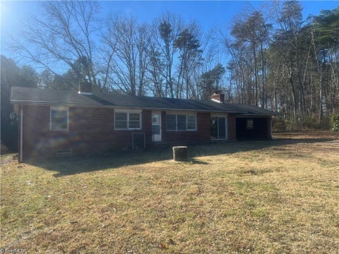Homes For Sale - 180 Cedar Lane<br/> Reidsville, NC 27320